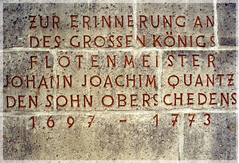 JJ-Quantz-Denkmal-Inschrift